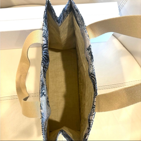 Dior Tote Bag - Picture 2 of 4